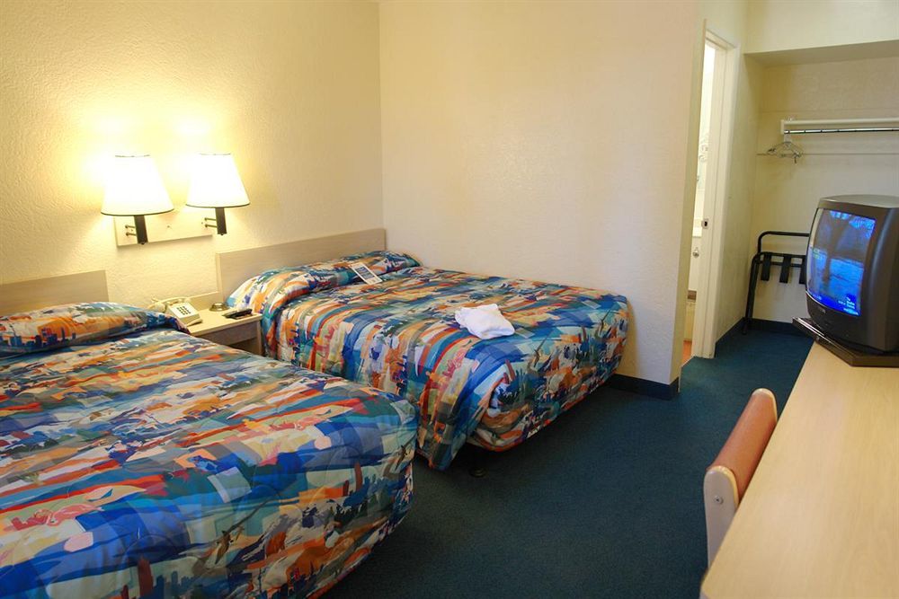 Motel 6-Youngtown, Az - Phoenix - Sun City Экстерьер фото