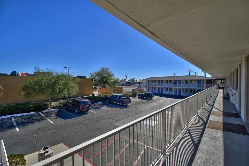 Motel 6-Youngtown, Az - Phoenix - Sun City Экстерьер фото