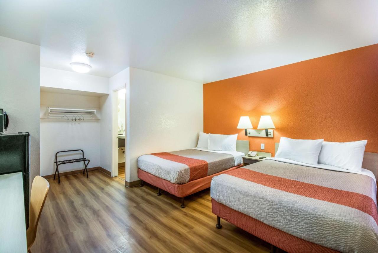 Motel 6-Youngtown, Az - Phoenix - Sun City Экстерьер фото