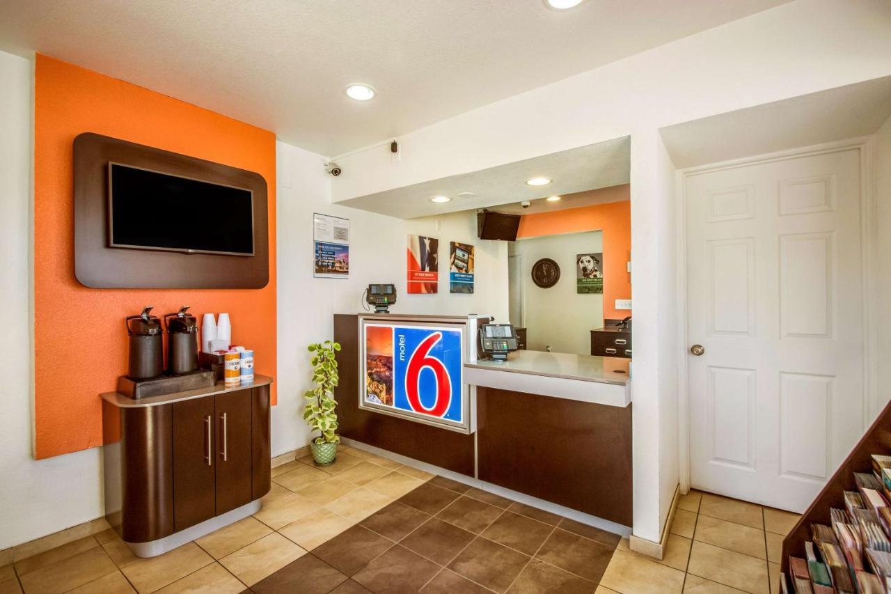 Motel 6-Youngtown, Az - Phoenix - Sun City Экстерьер фото