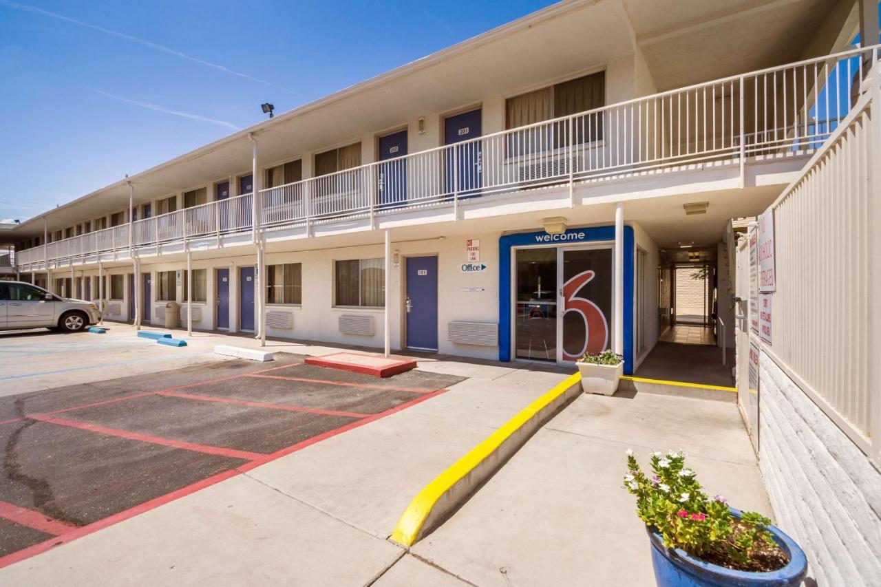 Motel 6-Youngtown, Az - Phoenix - Sun City Экстерьер фото